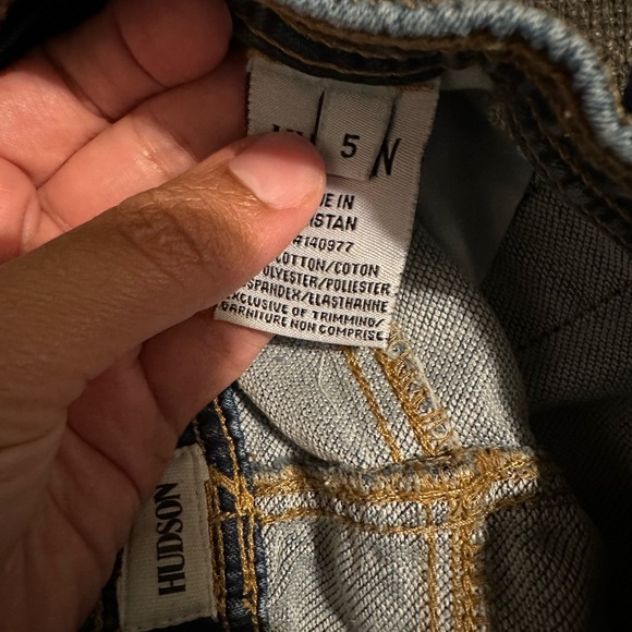 Hudson toddler boy jean shorts, size 5 - Picture 4 of 4